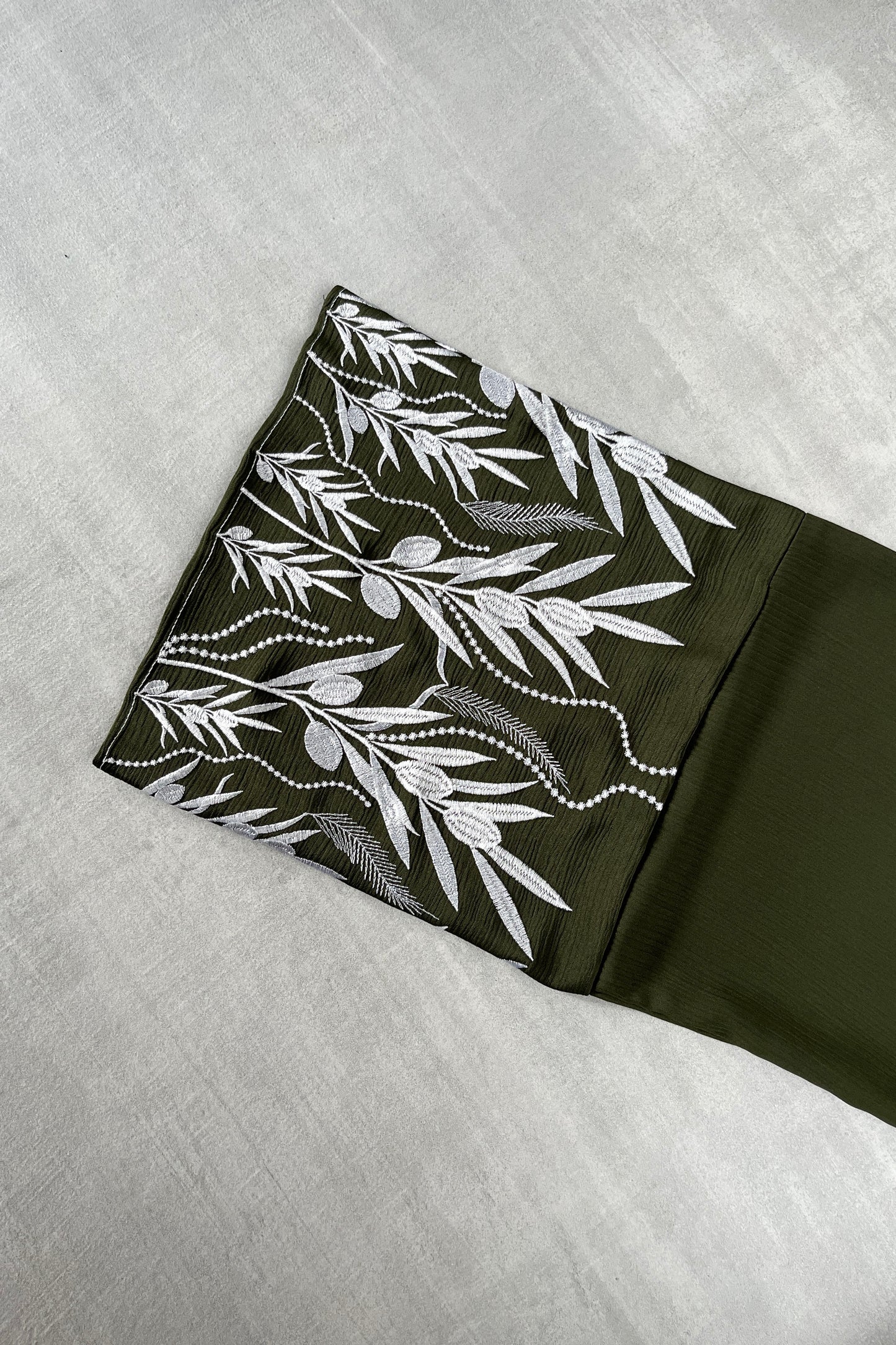 Olive branche abaya - Olive green